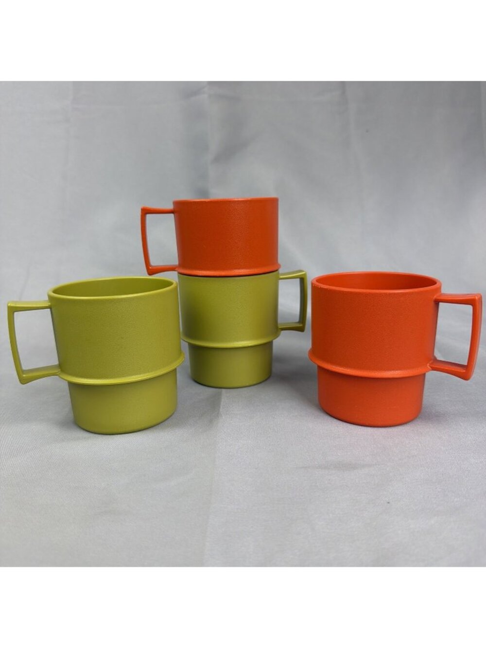 Set 4 VTG Retro 70s Tupperware Stackable Coffee Mug 1312 Harvest Orange Green